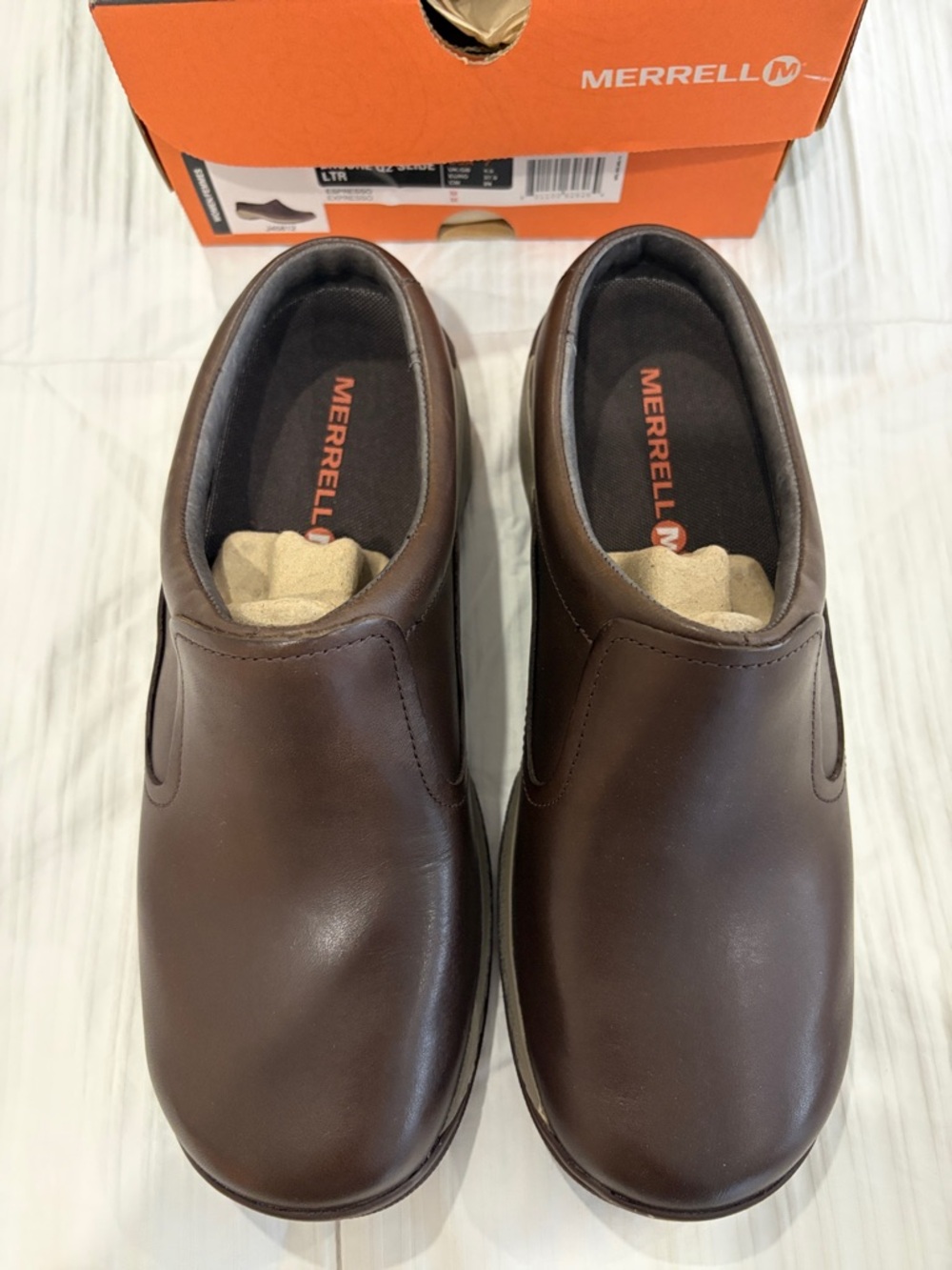 Merrell Encore Q2 Slide Leather (Brand New) in Size 7